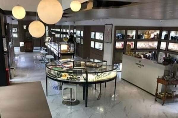 武汉硚口区佳哥鉴酒商行